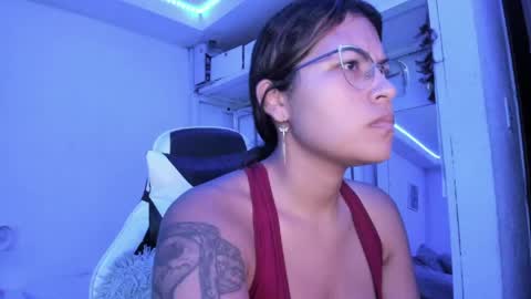  Lady  online show from 04/16/26, 02:56