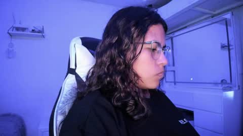  Lady  online show from 04/19/26, 04:23