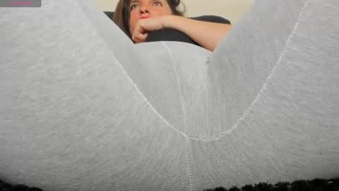 Snapshot of ladydanna chatting on 12/10/24, 04:49  Danna................. online show from 12/10/24, 04:49