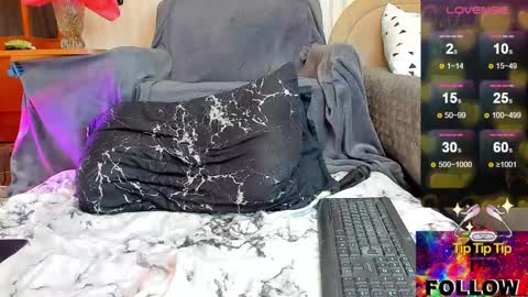 Snapshot of ladyfree chatting on 01/22/25, 12:48 Zlata online show from 01/22/25, 12:48