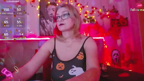  Lady Jeen    Back on Sunday 8th of December online show from 10/27/25, 05:17