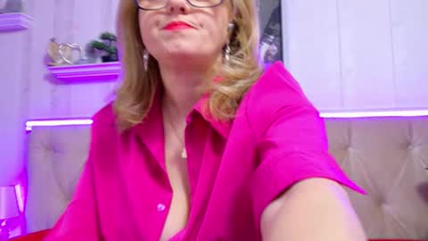  Lady Jeen    Back on Sunday 8th of December online show from 02/26/26, 05:39