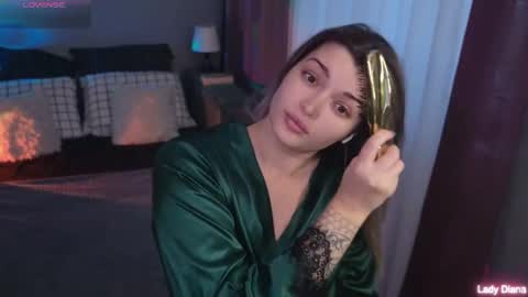 ladylancaster online show from 11/28/25, 11:57