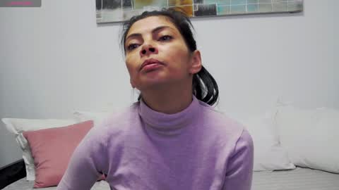 Snapshot of ladyliia chatting on 12/11/24, 04:39 Lia online show from 12/11/24, 04:39