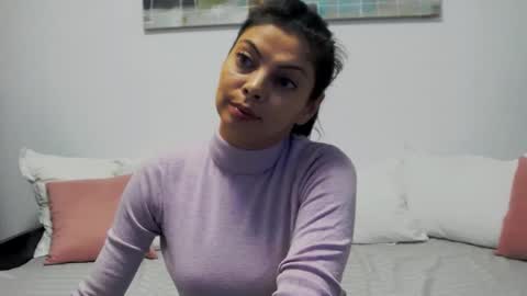 Snapshot of ladyliia chatting on 12/17/24, 04:45 Lia online show from 12/17/24, 04:45