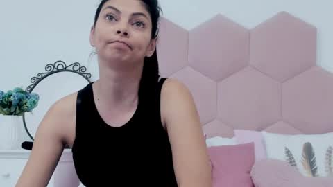 Snapshot of ladyliia chatting on 01/28/25, 08:36 Lia online show from 01/28/25, 08:36