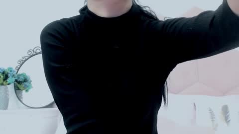 Snapshot of ladyliia chatting on 02/19/25, 05:05 Lia online show from 02/19/25, 05:05