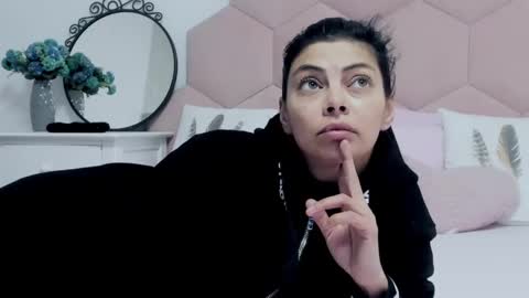 Snapshot of ladyliia chatting on 02/28/25, 04:21 Lia online show from 02/28/25, 04:21