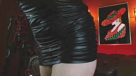 ladylunatikka online show from 03/07/26, 01:35