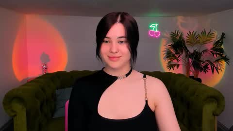 Snapshot of ladyofcandy chatting on 10/15/25, 09:04 Amelia online show from 10/15/25, 09:04