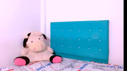 Snapshot of ladypussy69779756 chatting on 01/18/25, 05:20 laura online show from 01/18/25, 05:20