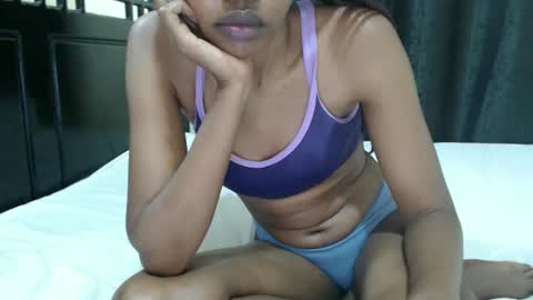 ladyqeeen online show from 03/27/26, 06:41