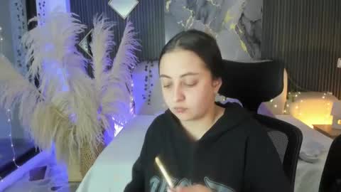 Lady  online show from 02/16/26, 03:57