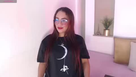 Isabella  online show from 03/17/26, 08:34