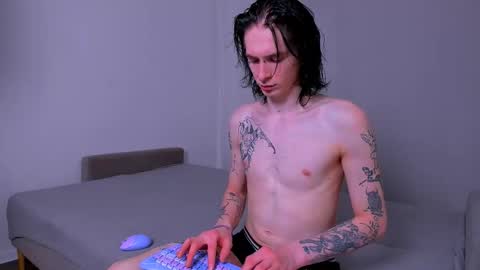 LadyTrep online show from 11/23/25, 09:14