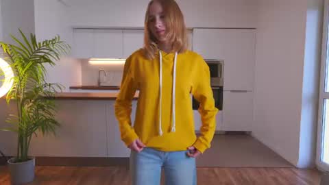 Snapshot of laelneizer chatting on 06/11/26, 02:53 laelneizer online show from 06/11/26, 02:53