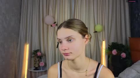 Snapshot of lafeti chatting on 10/05/25, 06:56 Lilia online show from 10/05/25, 06:56