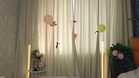 Snapshot of lafeti chatting on 10/08/25, 06:55 Lilia online show from 10/08/25, 06:55