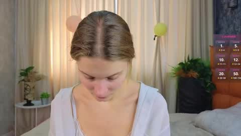 Snapshot of lafeti chatting on 10/20/25, 06:36 Lilia online show from 10/20/25, 06:36