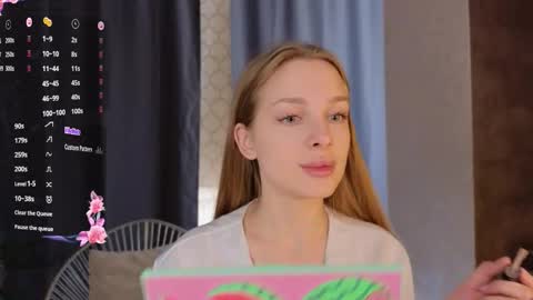 Snapshot of lafeti chatting on 11/14/25, 06:23 Lilia online show from 11/14/25, 06:23