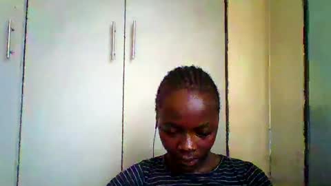 Snapshot of lafille339783 chatting on 03/15/26, 05:35 lafille339783 online show from 03/15/26, 05:35