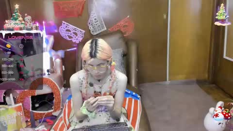 Skinnygirl online show from 02/25/25, 01:09