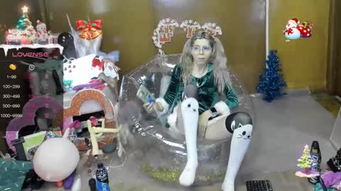 Skinnygirl online show from 12/17/25, 09:43