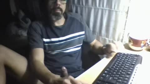 Snapshot of lagenovadura chatting on 06/28/26, 09:48 La Genova esta Dura beard boy male dick mastubate latinosexy latinohot latino glasses mature strong stronglegs online show from 06/28/26, 09:48