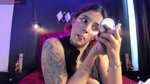 Laia  online show from 10/31/25, 12:50