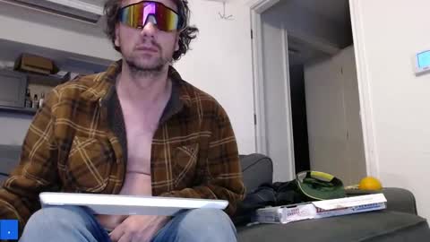 Rick online show from 03/10/25, 07:42