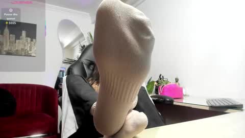 laila_angel online show from 09/17/25, 11:45