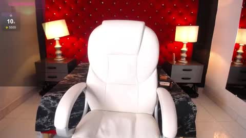 Snapshot of lailastilwills chatting on 09/10/25, 04:56 Laila Stilwills online show from 09/10/25, 04:56