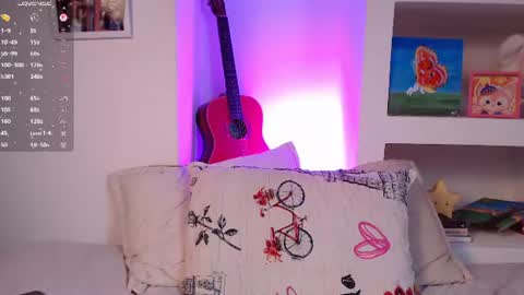 Snapshot of lailypink chatting on 07/11/26, 04:21 samanta online show from 07/11/26, 04:21