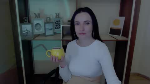 Laima online show from 09/28/25, 08:31