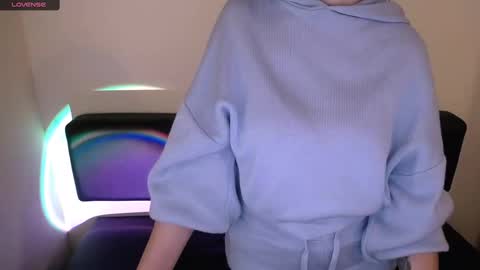 Laima online show from 09/30/25, 01:05