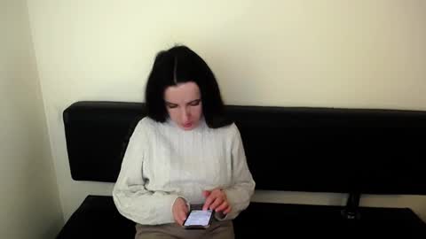 Laima online show from 10/13/25, 07:52