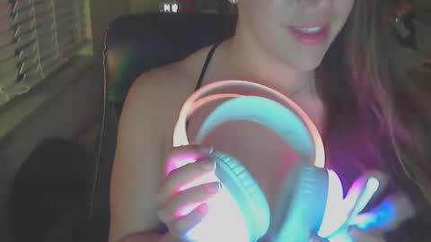 Snapshot of laineylifts chatting on 03/22/26, 04:49 Lainey online show from 03/22/26, 04:49