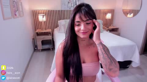 Laira online show from 01/14/25, 09:30