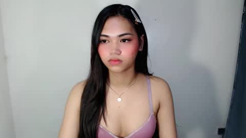 laire online show from 05/20/26, 07:03