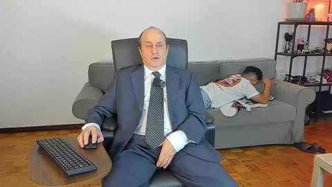 lajose52 online show from 11/07/25, 08:09