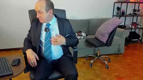 lajose52 online show from 11/08/25, 07:12