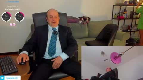 Snapshot of lajose52 chatting on 06/07/26, 03:38 lajose52 online show from 06/07/26, 03:38