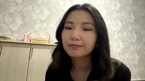 Luna online show from 09/13/25, 03:45