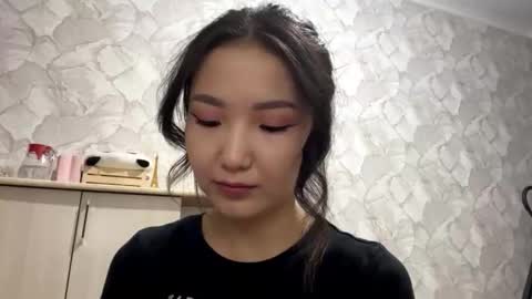 Luna online show from 09/18/25, 03:36