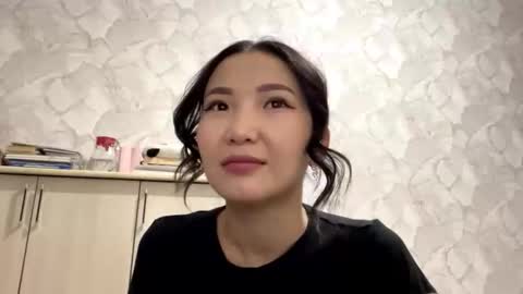 Luna online show from 09/24/25, 03:15