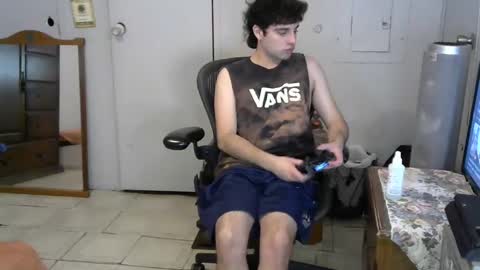 Snapshot of lakewood4523 chatting on 12/17/24, 12:22 Carlosss online show from 12/17/24, 12:22