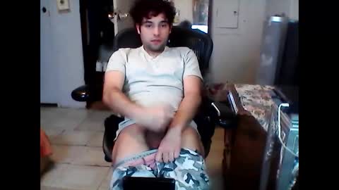 Snapshot of lakewood4523 chatting on 02/10/25, 10:30 Carlosss online show from 02/10/25, 10:30