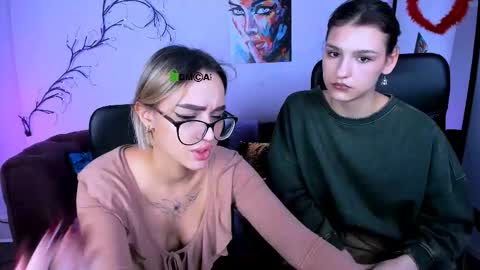 Lakki online show from 11/28/25, 09:23