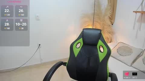 Snapshot of lakshmi_rai chatting on 02/26/25, 07:27 lakshmi_rai online show from 02/26/25, 07:27