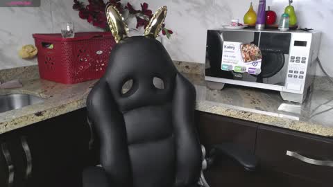 Laskhmirani online show from 01/22/25, 02:04